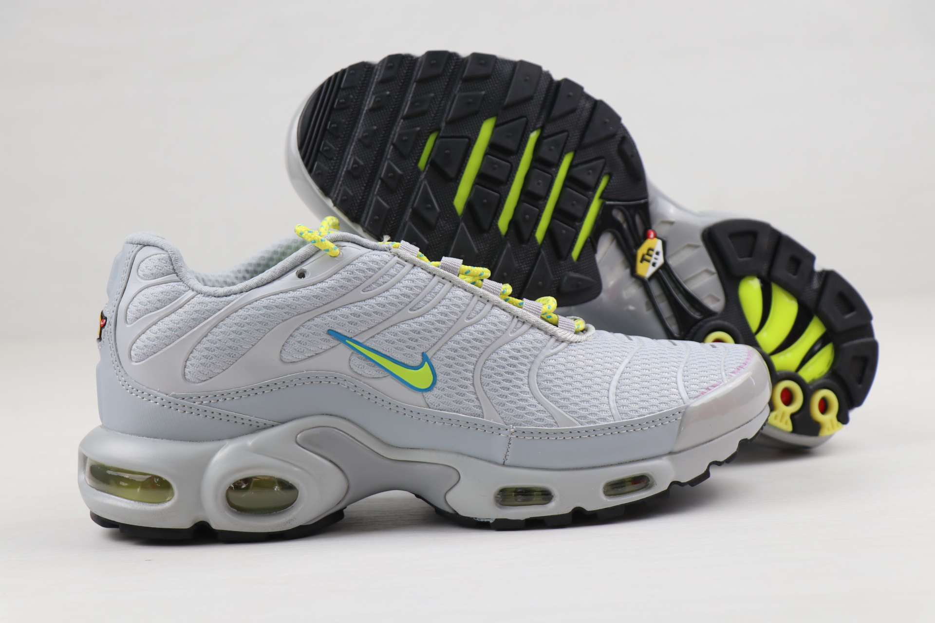 Men Nike Air Max PLUS White Silver Yellow